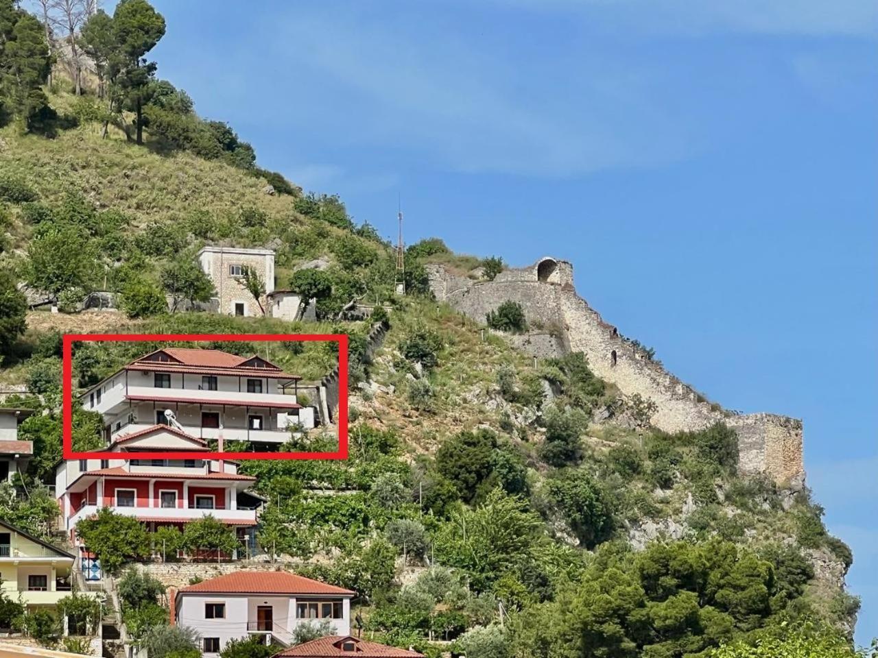 Vila Luen Berati Exterior foto